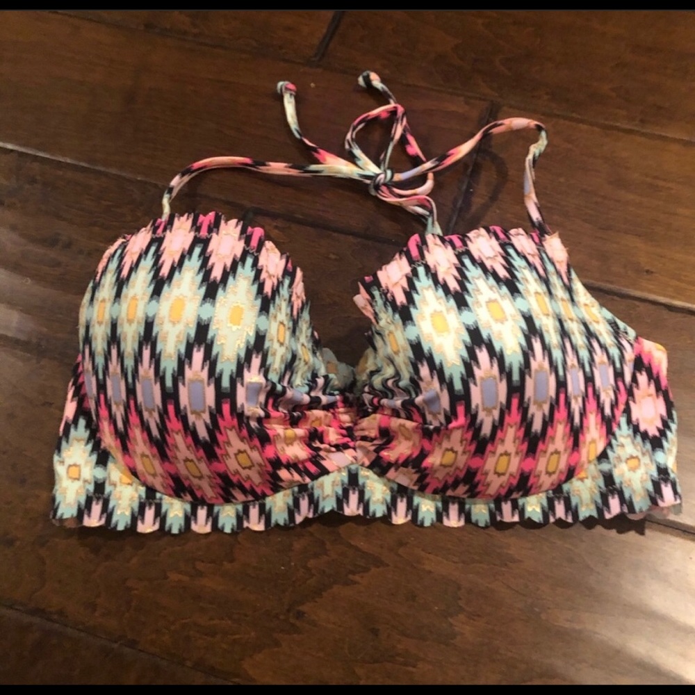 VS Swimsuit Top